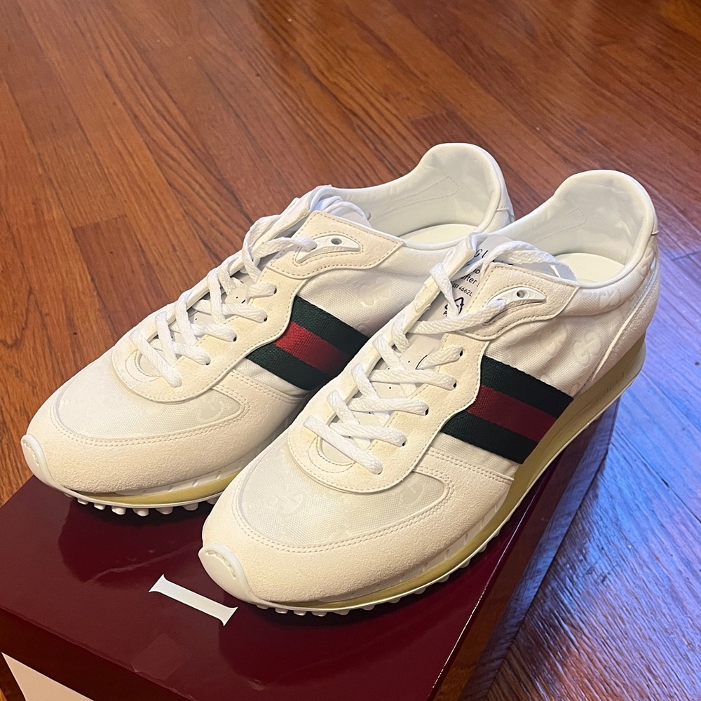 Gucci White Sneakers with Red & Green Web Stripe